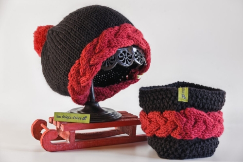 Bonnet BOB avec pompon (option tour de cou assorti)